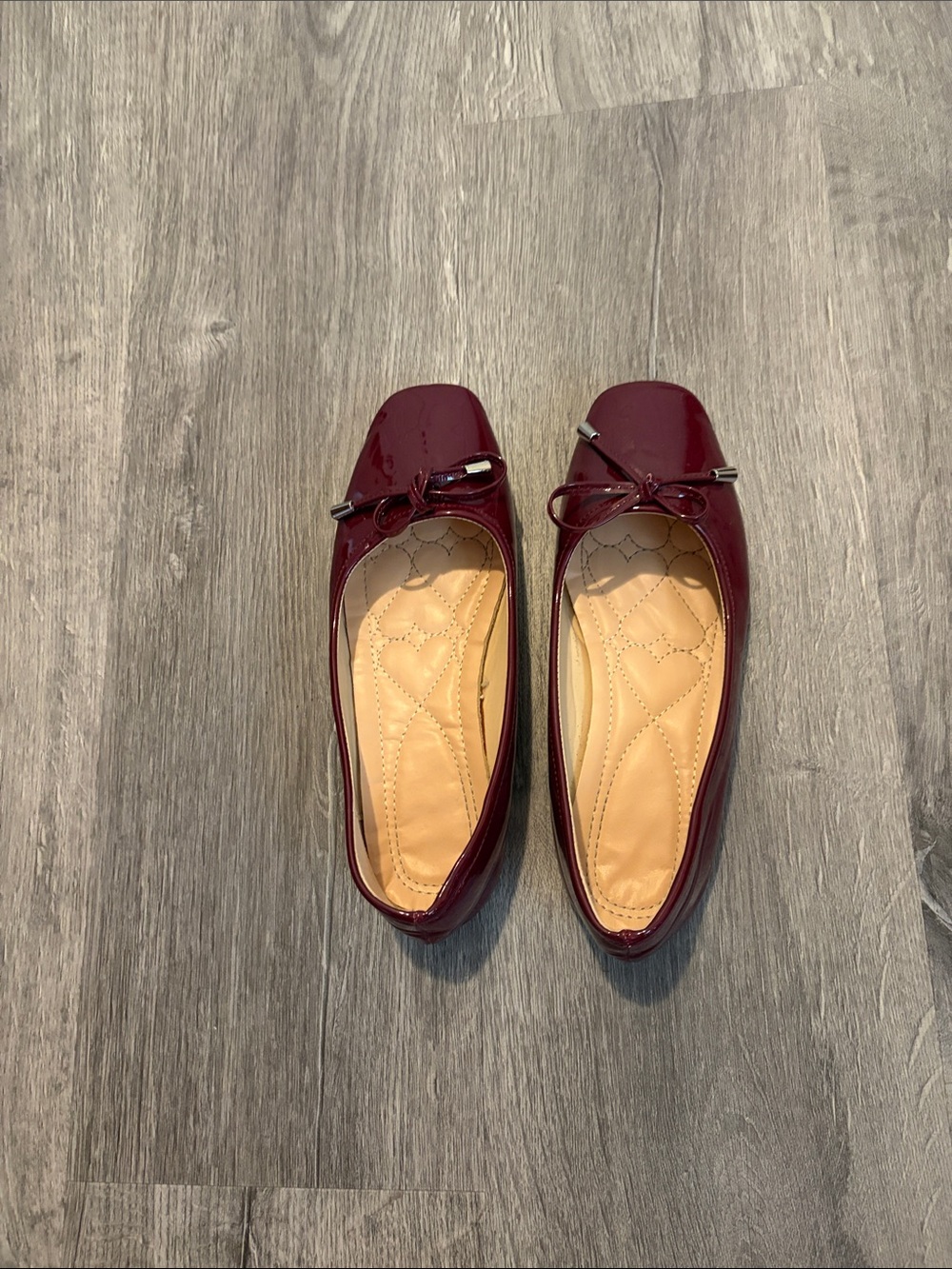Women’s Patent Ballet Flats in Burgundy